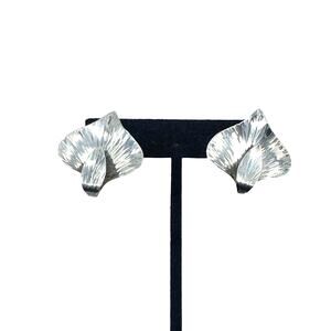 Vintage Fred and Kate Pearce Modernist Earrings‎